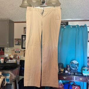 Gap Kaki dress pants